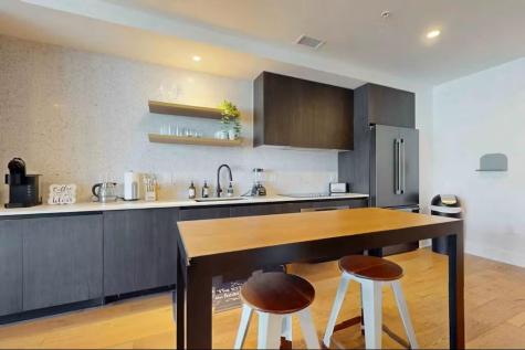 48 East Avenue Austin TX 78701