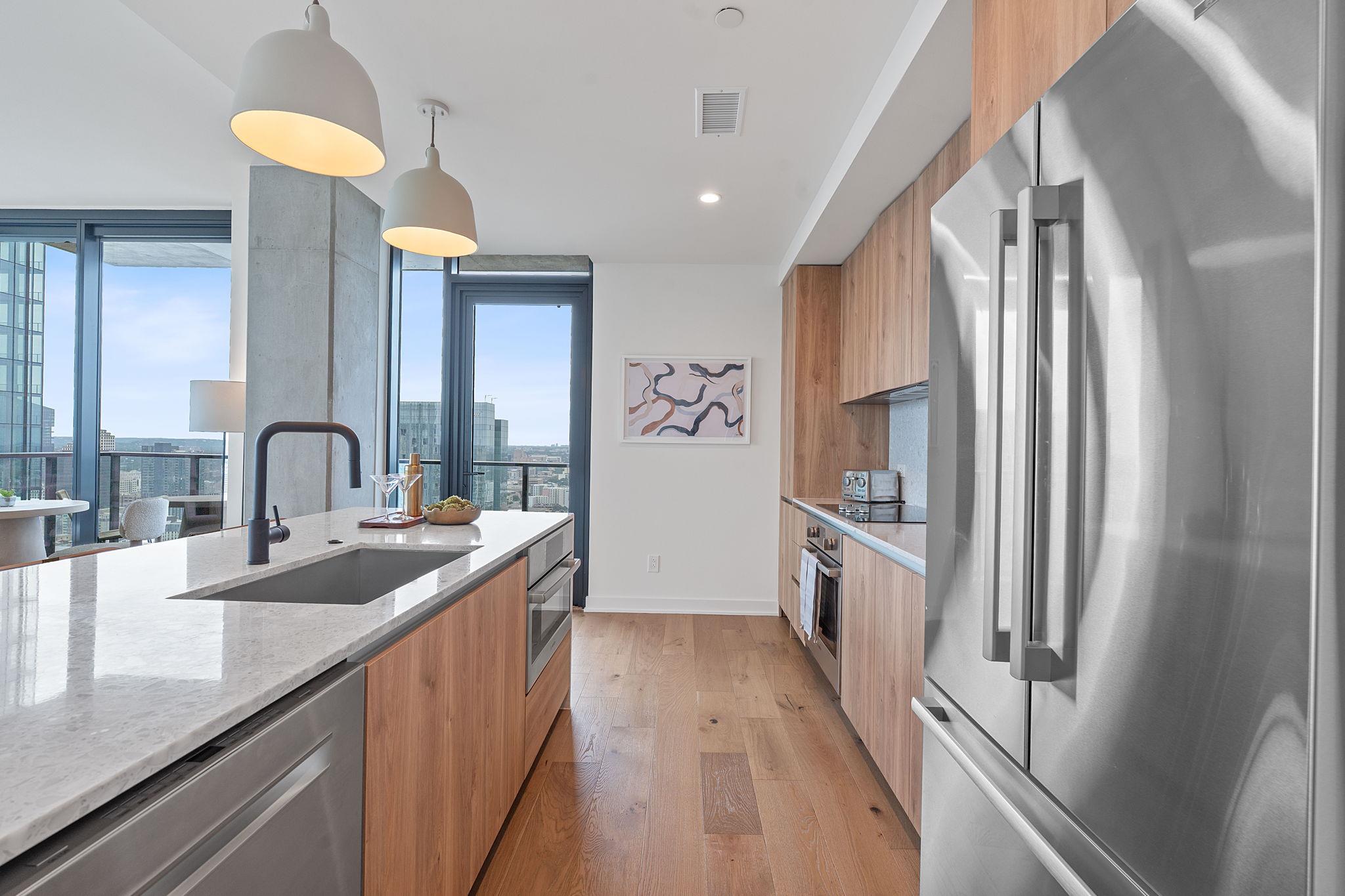 84 East Avenue Austin TX 78701