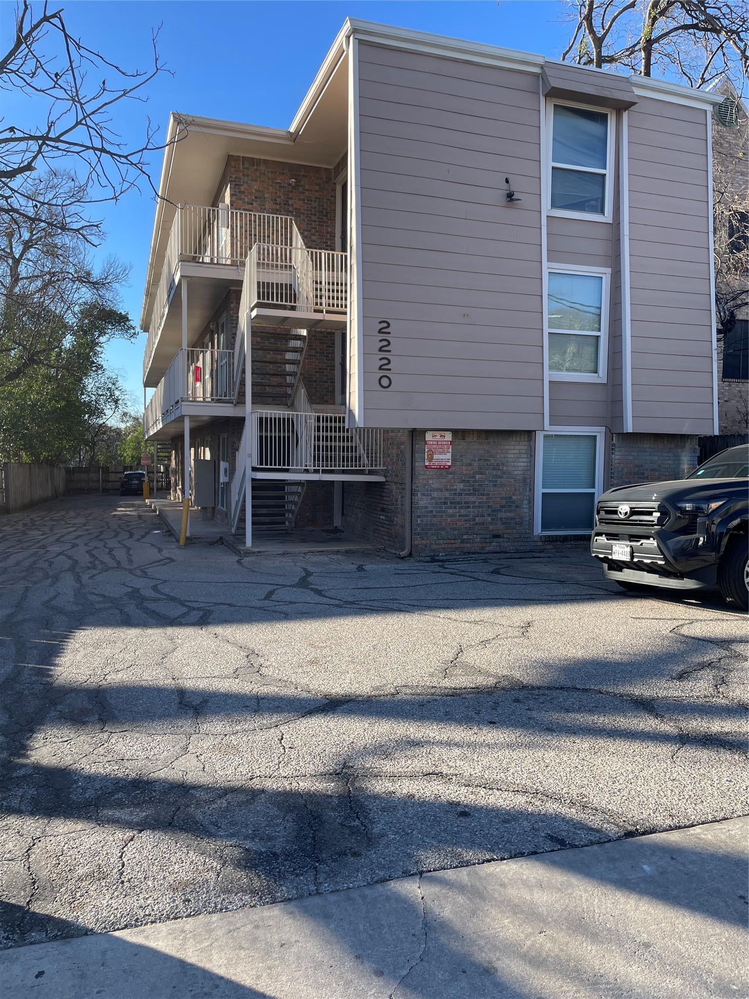2220 Leon Street Austin TX 78705