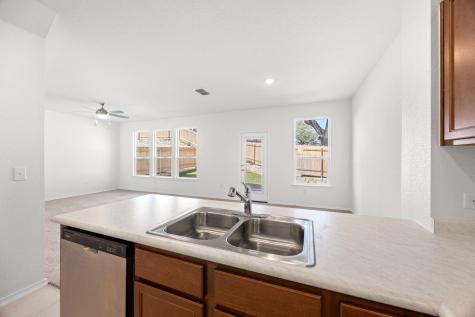 12106 Salvador Street Austin TX 78748