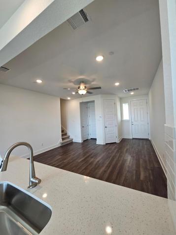 2548 Jack Nora Way Round Rock TX 78665