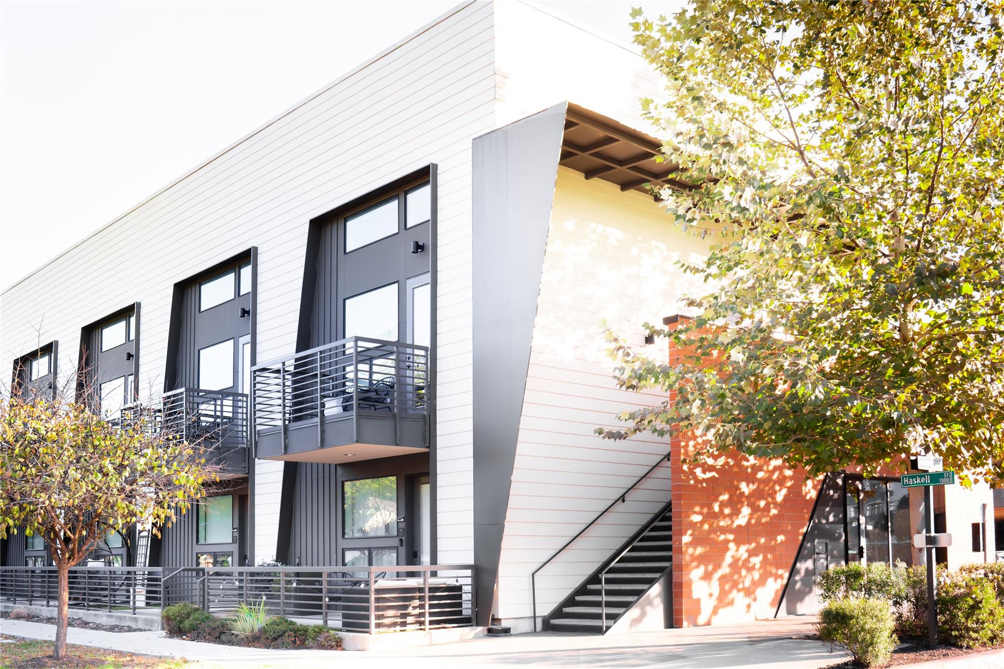 49 Navasota Street Austin TX 78702