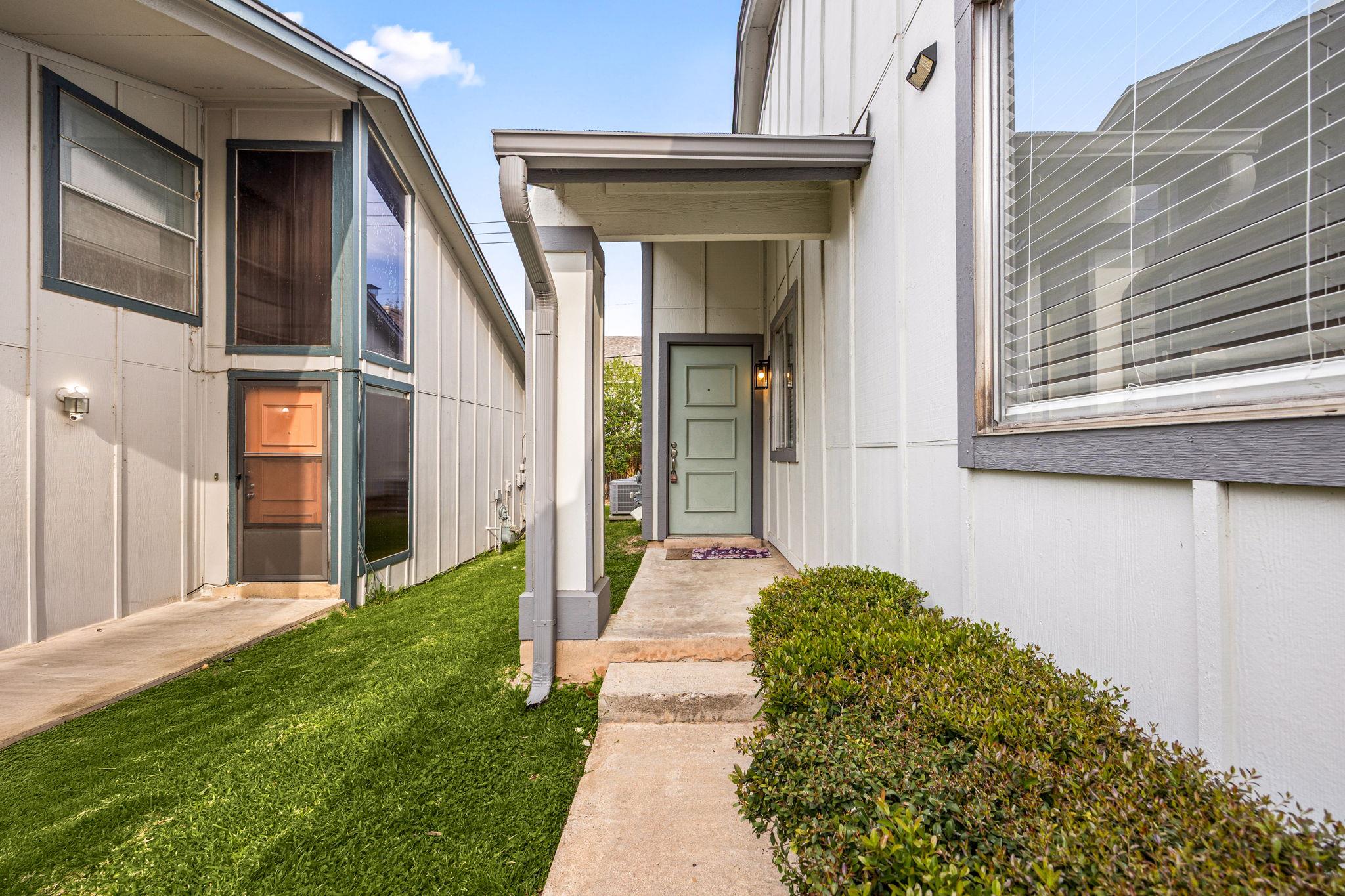 9445 Singing Quail Drive Austin TX 78758