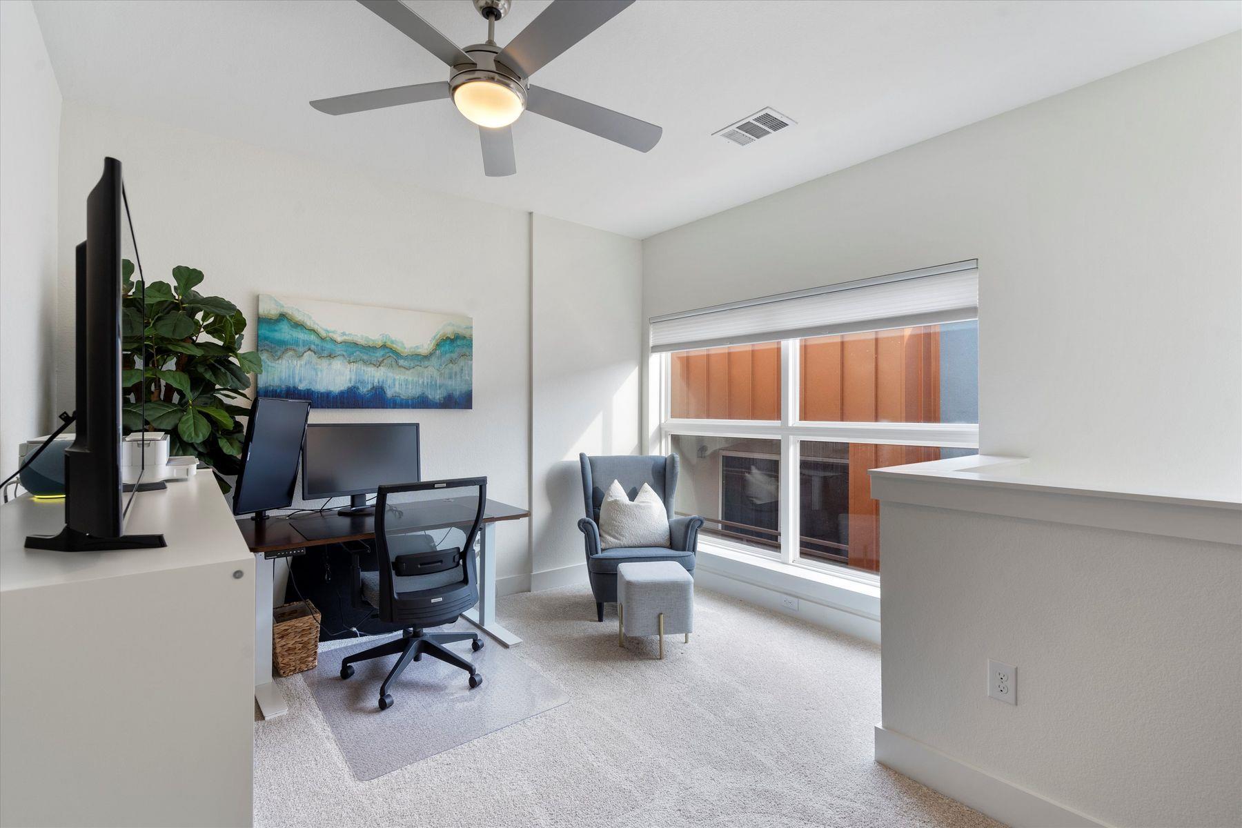 2827 Manor Road Austin TX 78722