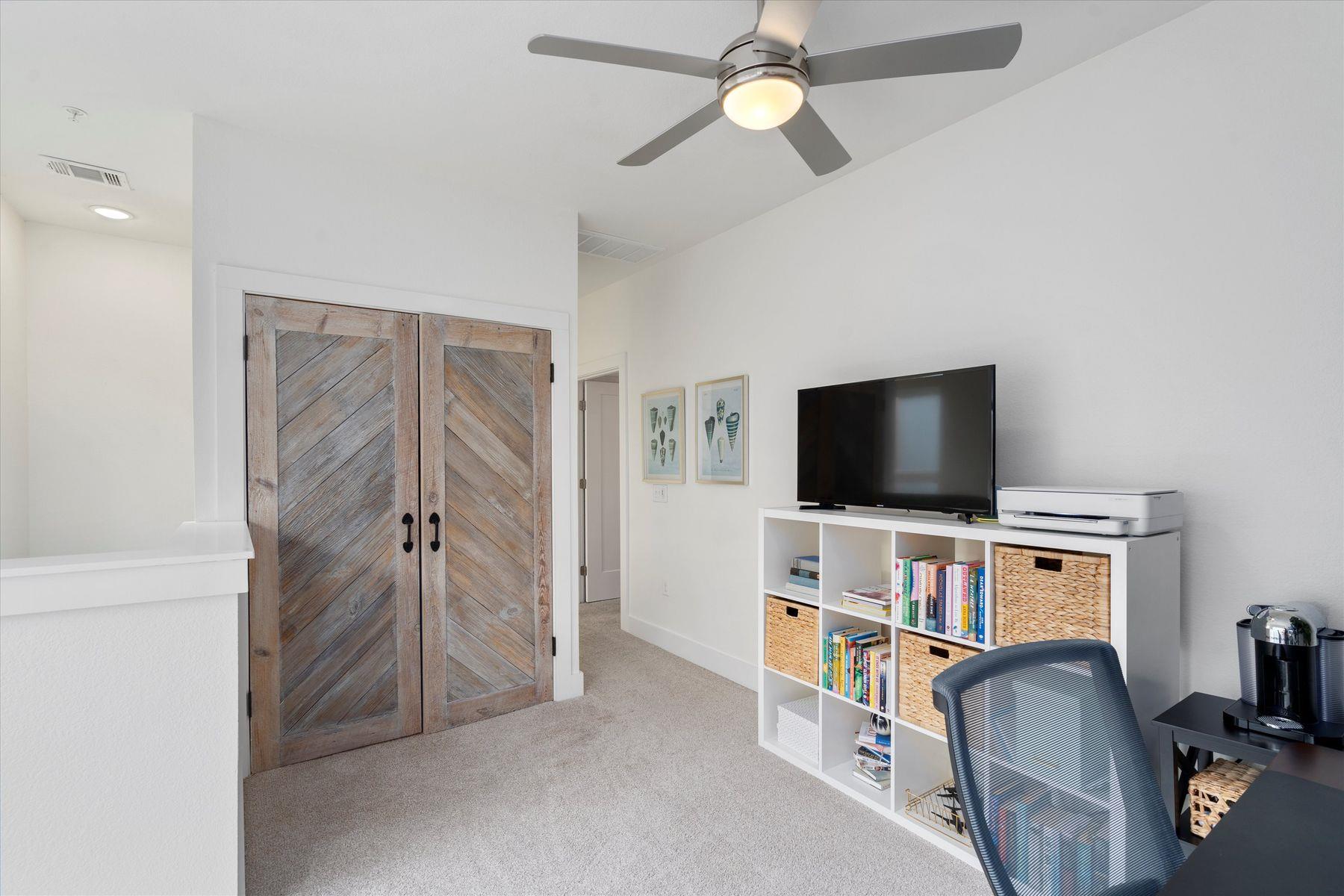 2827 Manor Road Austin TX 78722