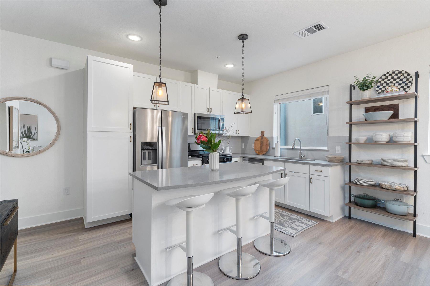 2827 Manor Road Austin TX 78722