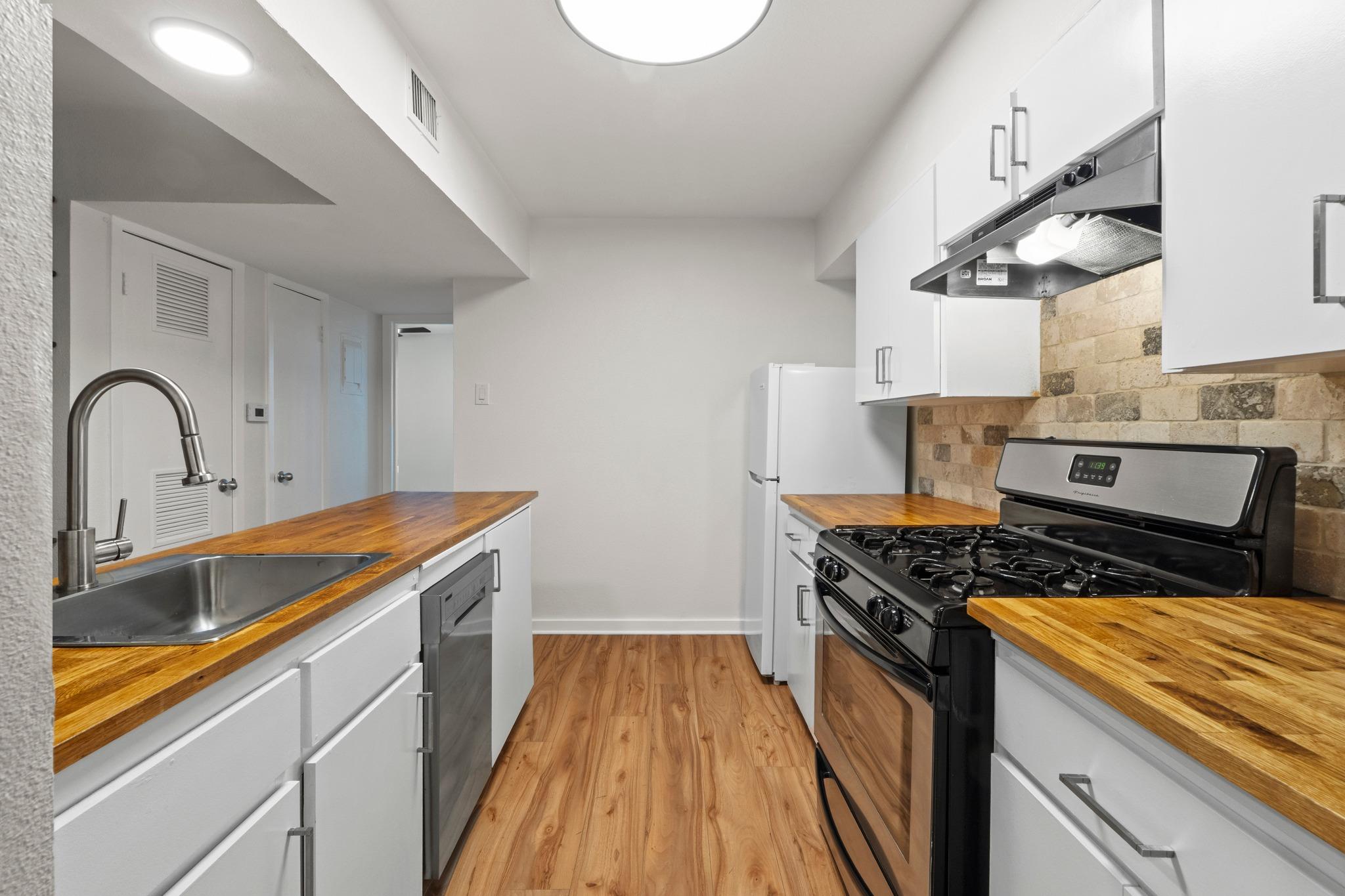 2303 East Side Drive Austin TX 78704