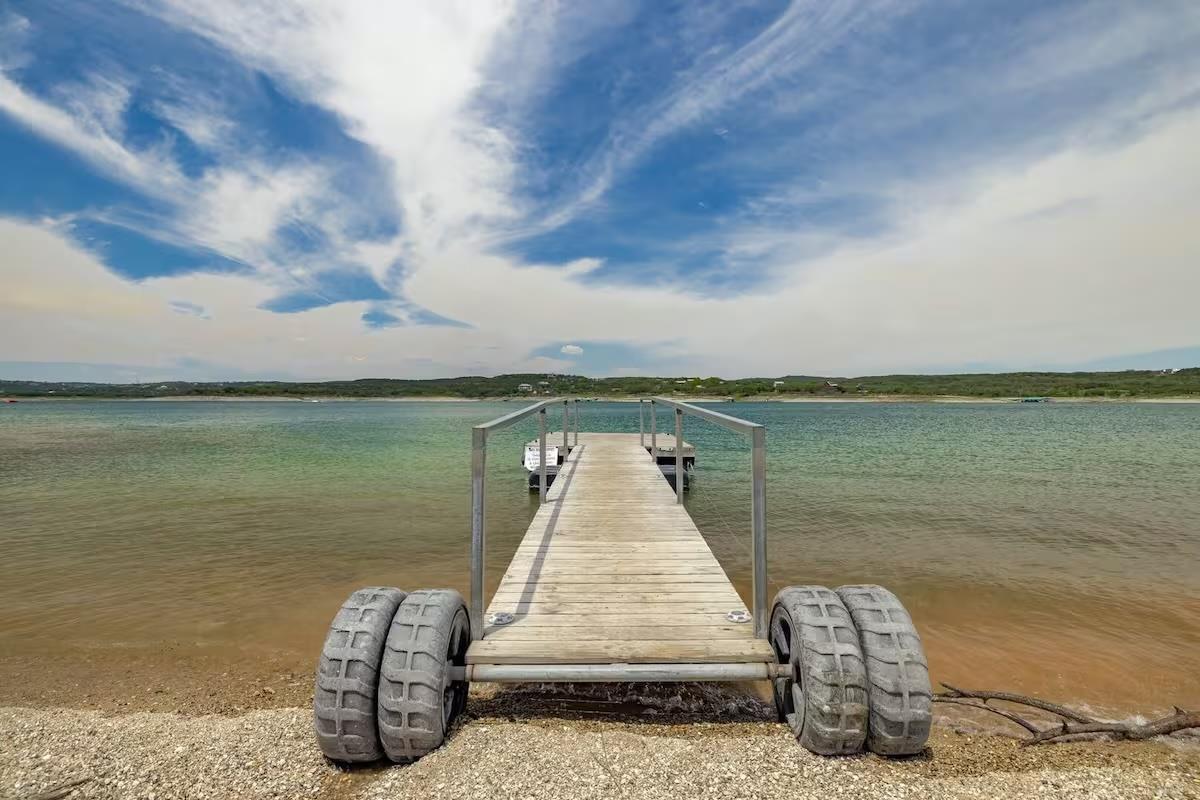 18803 Hogan Circle Point Venture TX 78645