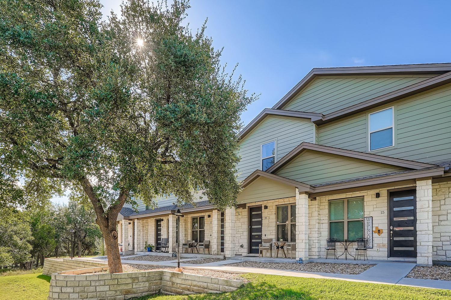 18803 Hogan Circle Point Venture TX 78645