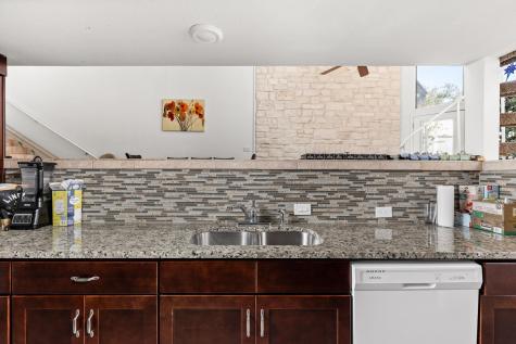 1 Crystal Springs Court The Hills TX 78738