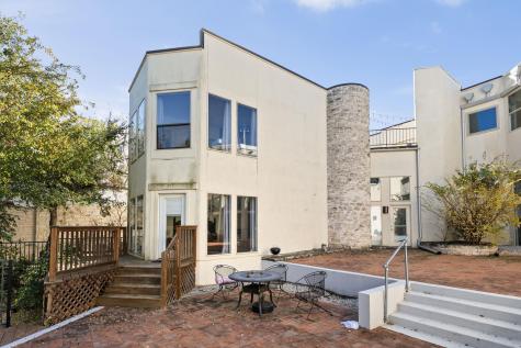 1 Crystal Springs Court The Hills TX 78738