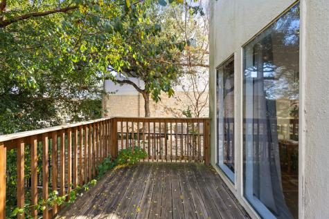 1 Crystal Springs Court The Hills TX 78738
