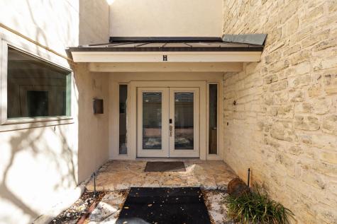 1 Crystal Springs Court The Hills TX 78738