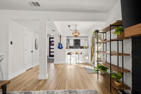 7001 Woodhue Drive Austin TX 78745