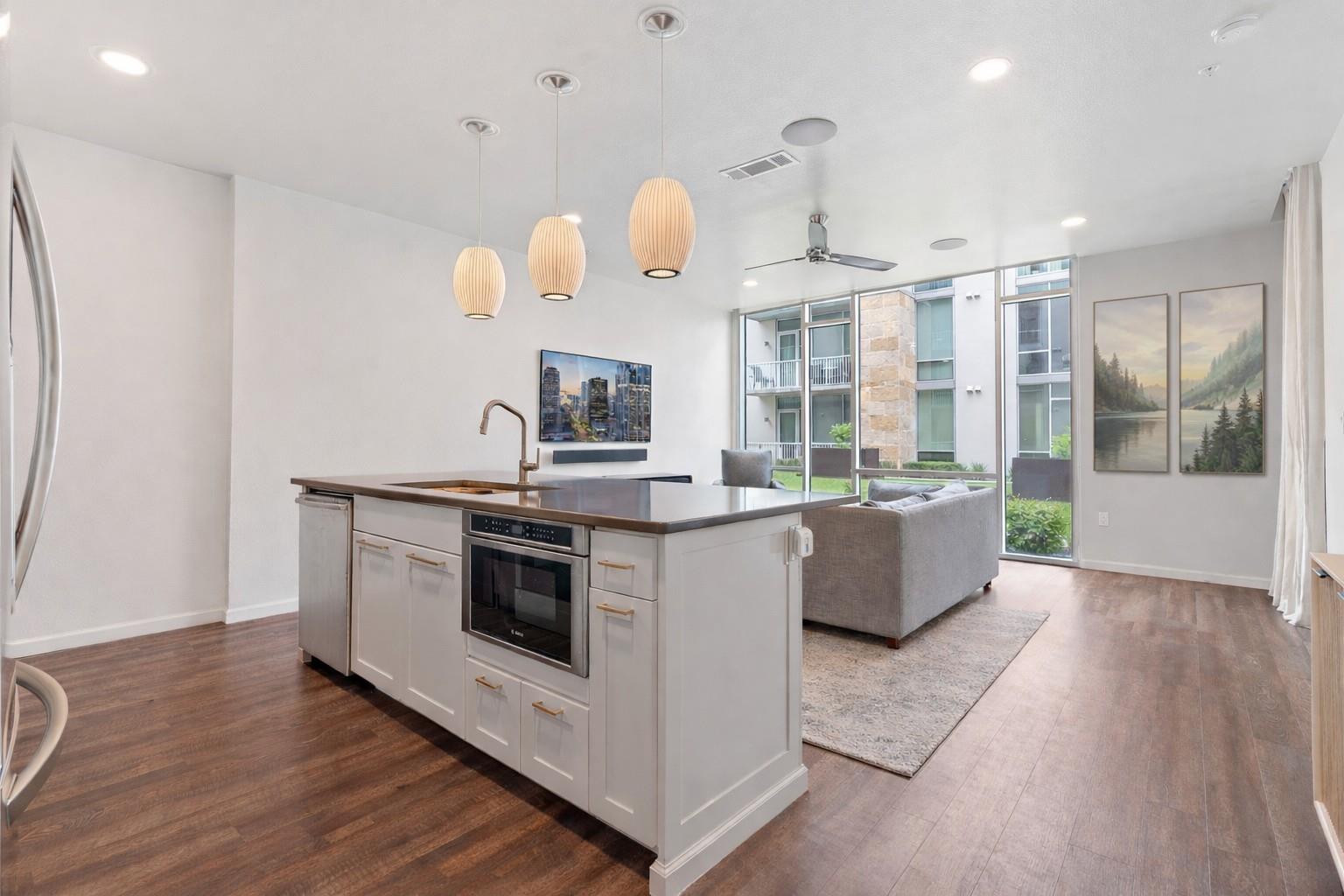 1600 Barton Springs Road Austin TX 78704