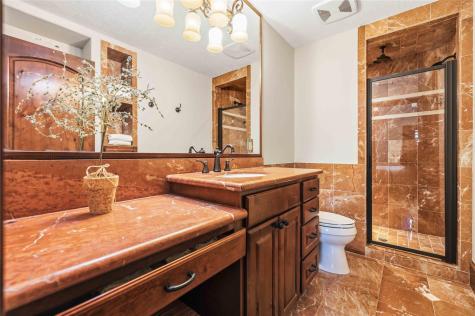 512 Harbor Drive Spicewood TX 78669
