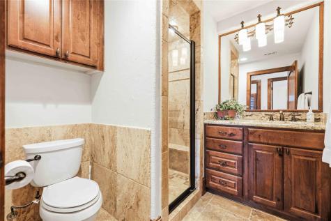 512 Harbor Drive Spicewood TX 78669