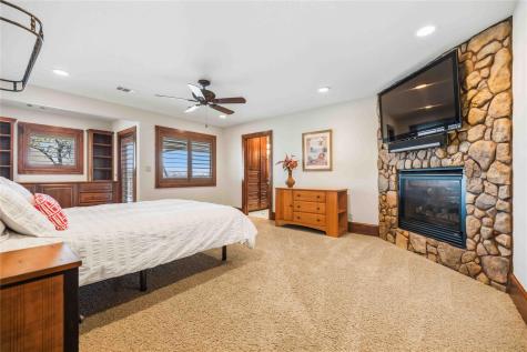512 Harbor Drive Spicewood TX 78669