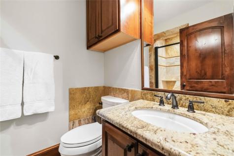 512 Harbor Drive Spicewood TX 78669
