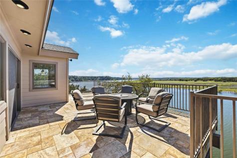 512 Harbor Drive Spicewood TX 78669