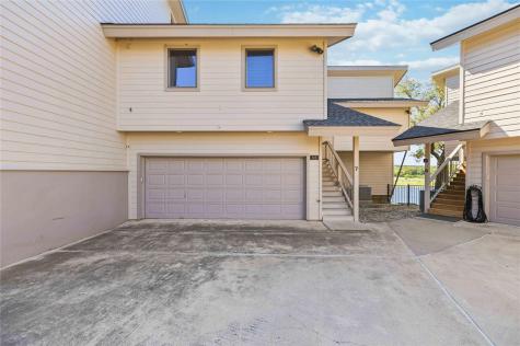 512 Harbor Drive Spicewood TX 78669