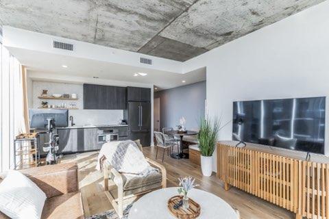 48 East Avenue Austin TX 78701