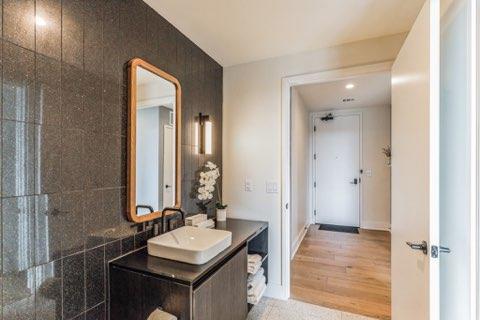 48 East Avenue Austin TX 78701
