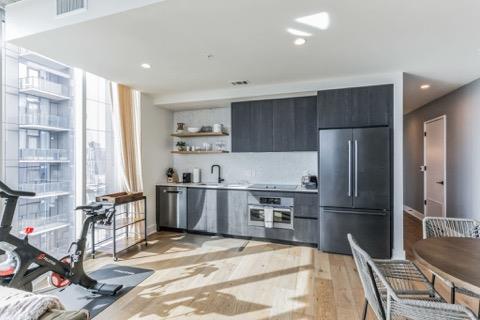 48 East Avenue Austin TX 78701