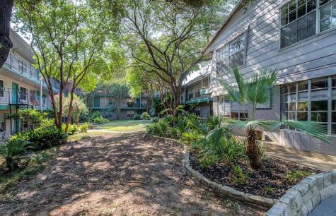 300 Crockett Street Austin TX 78704