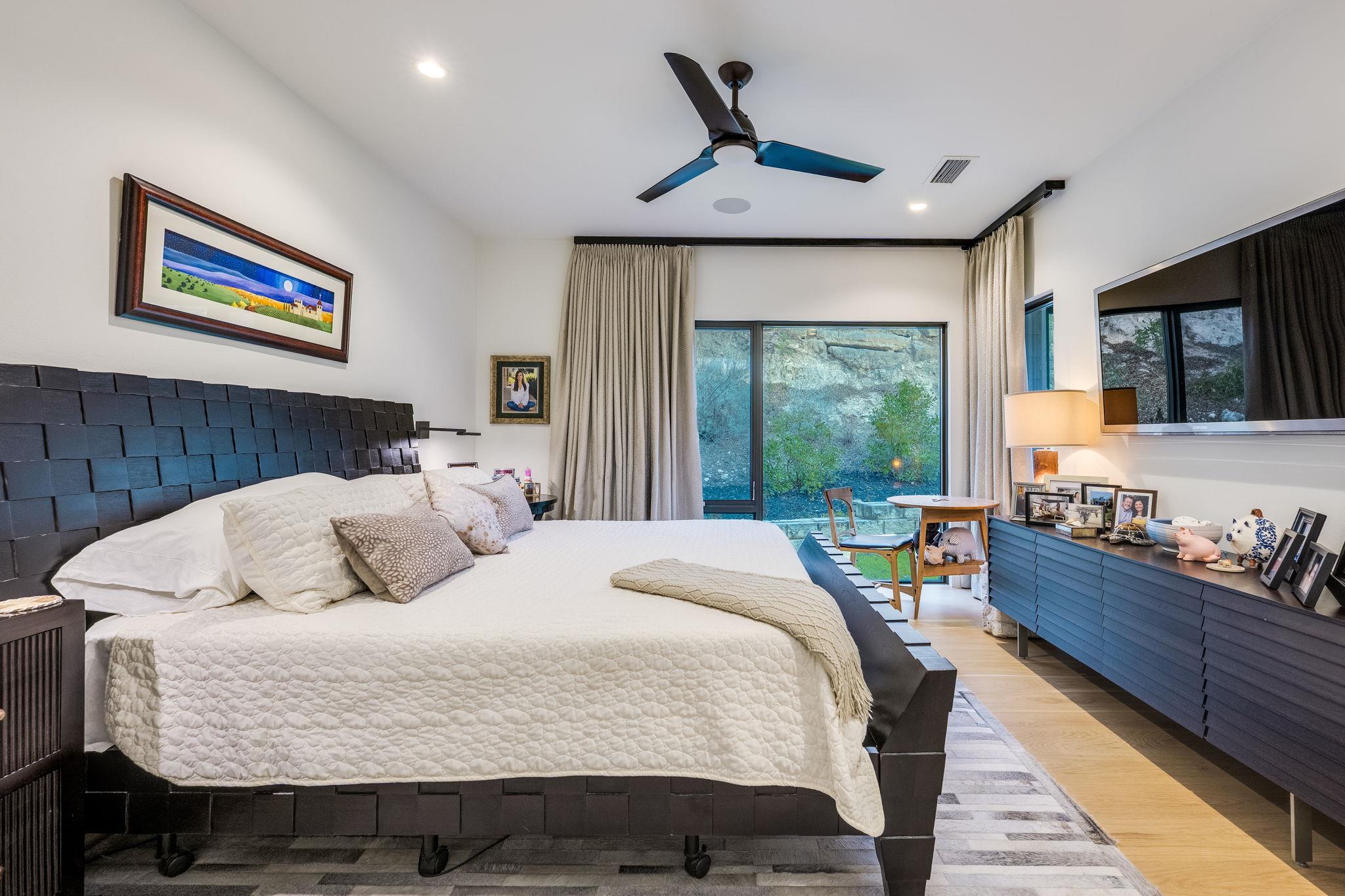 6820 N Cypress Point Austin TX 78746