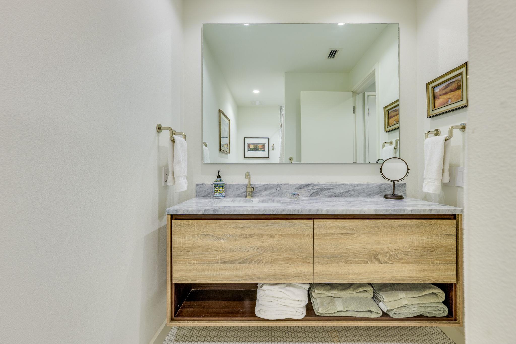 6820 N Cypress Point Austin TX 78746