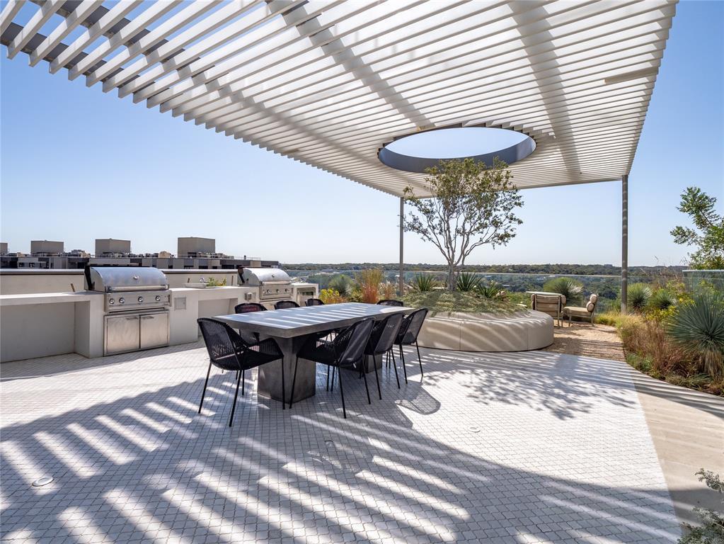 44 East Avenue Austin TX 78701