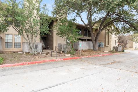1202 Thorpe Lane San Marcos TX 78666
