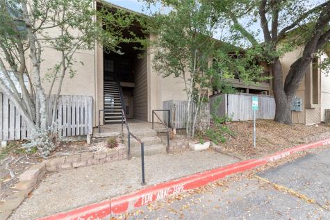 1202 Thorpe Lane San Marcos TX 78666