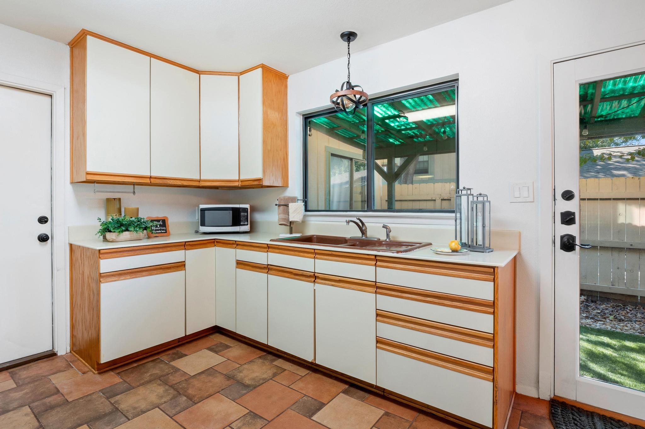 9504 Quail Village Lane Austin TX 78758