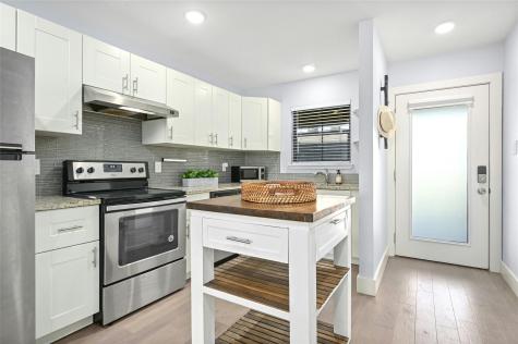 909 Reinli Street Austin TX 78751