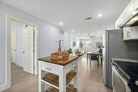 909 Reinli Street Austin TX 78751