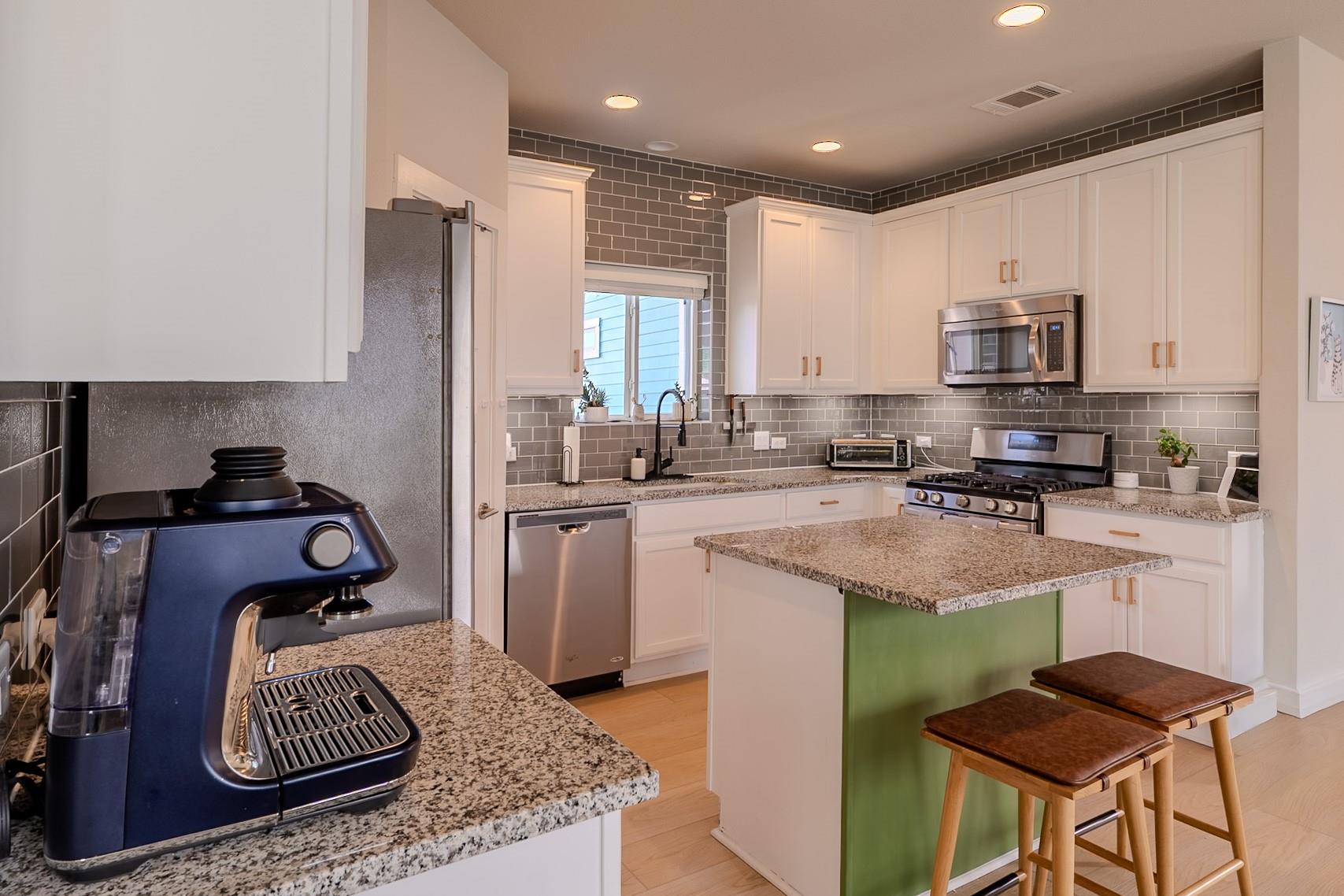 2012 Dinsdale Lane Austin TX 78741