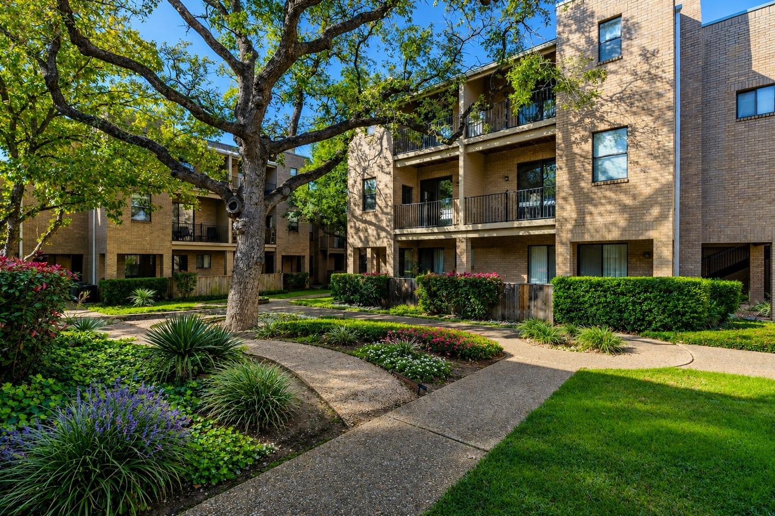 611 E 45th Street Austin TX 78751