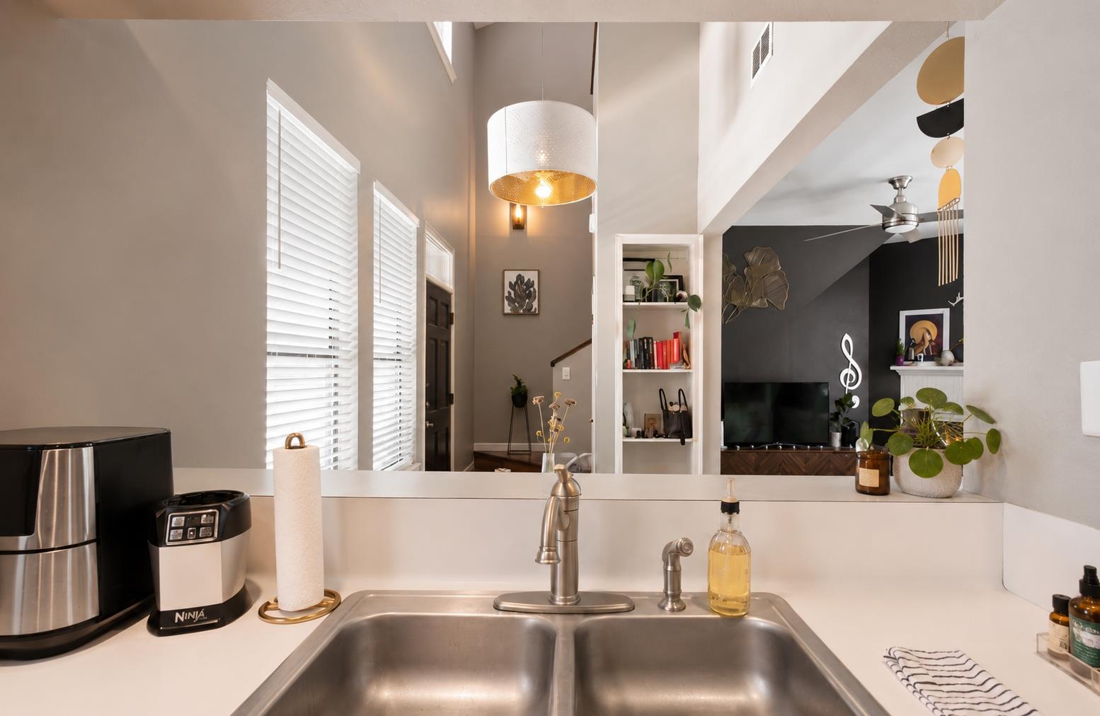 611 E 45th Street Austin TX 78751