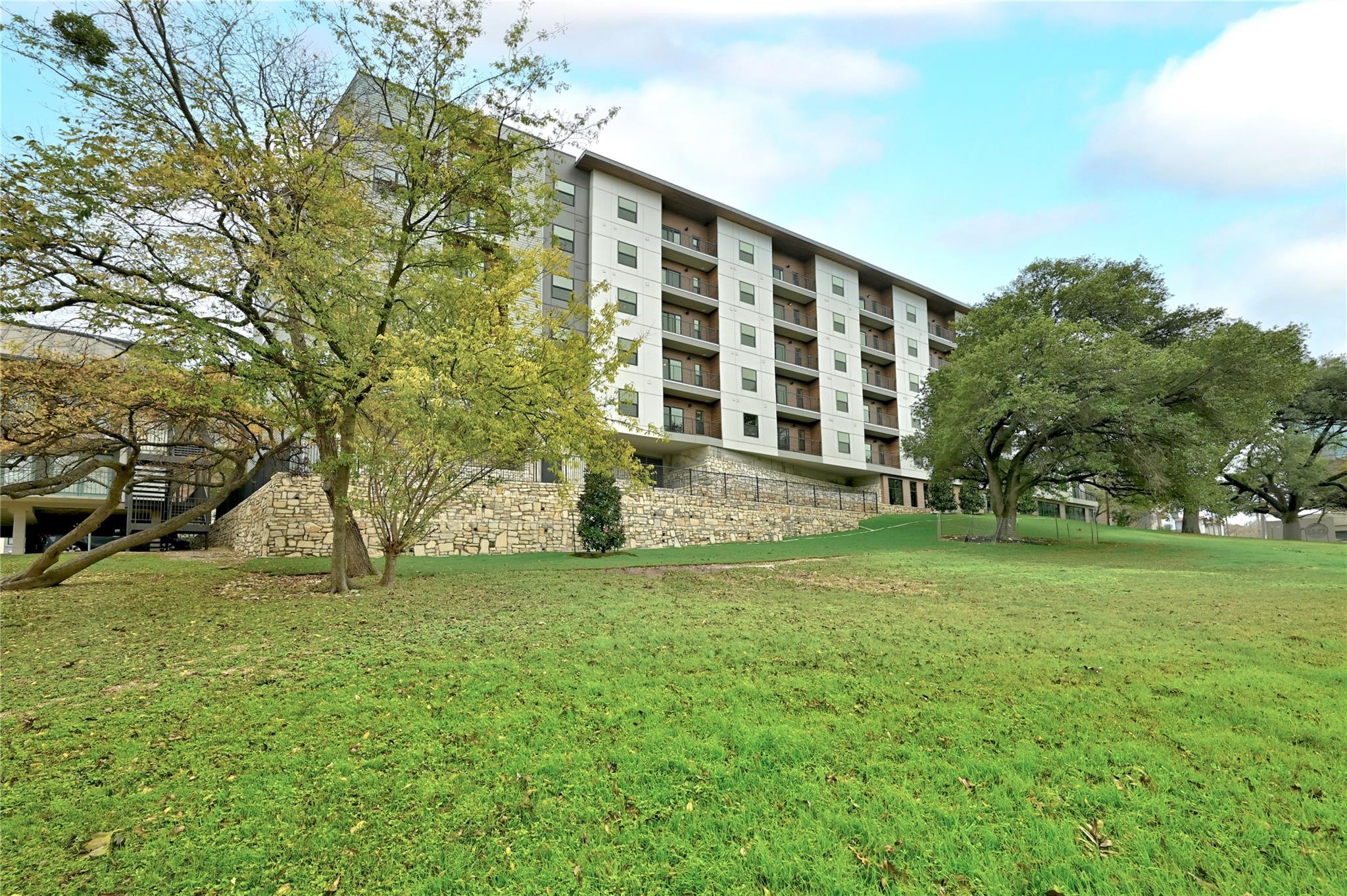2500 Longview Street Austin TX 78705