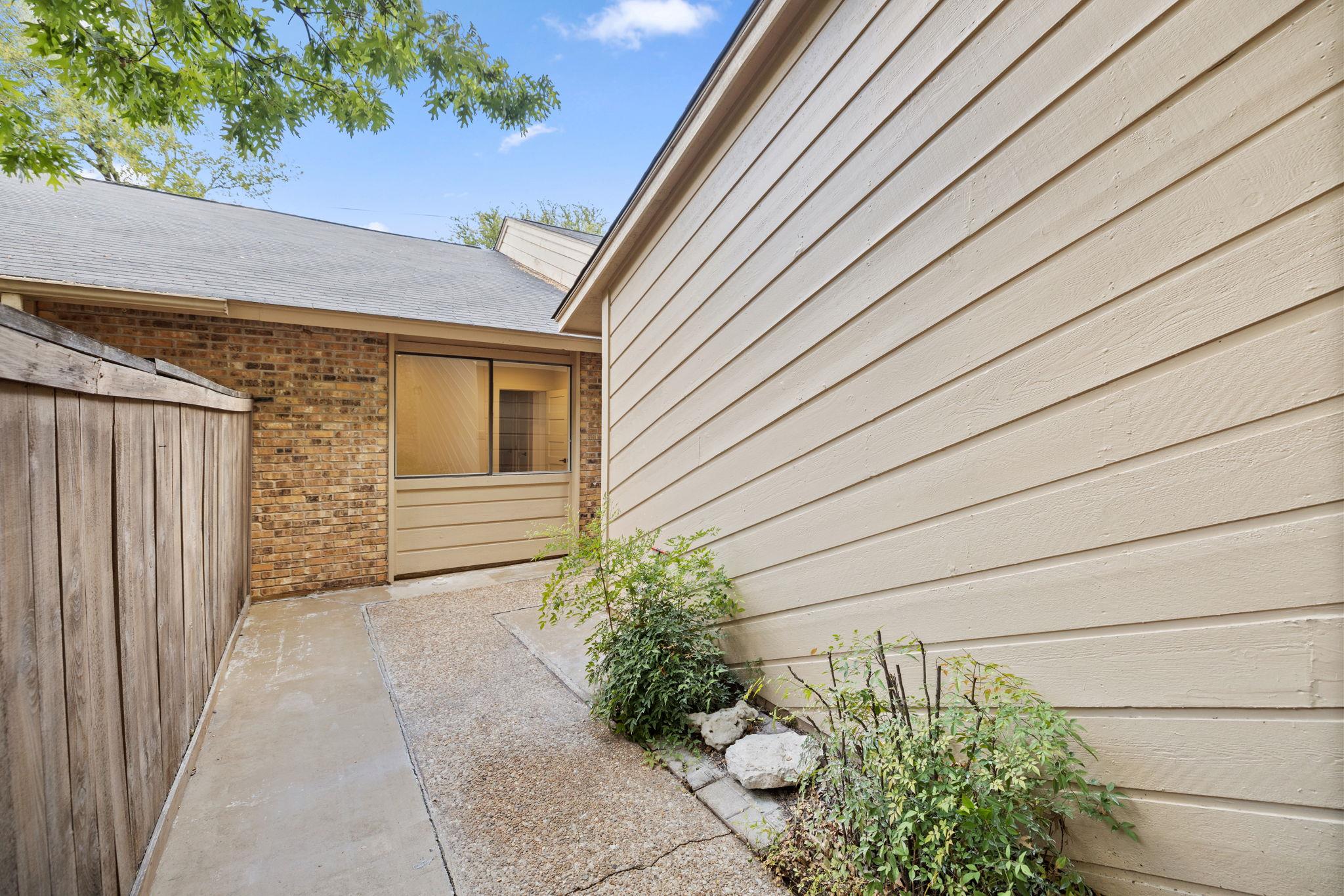 7211 Lakewood Drive Austin TX 78750