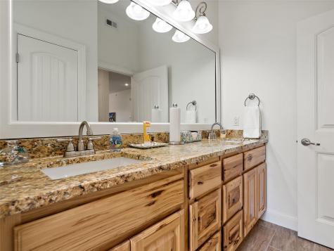 1000 The Cape Road Horseshoe Bay TX 78657