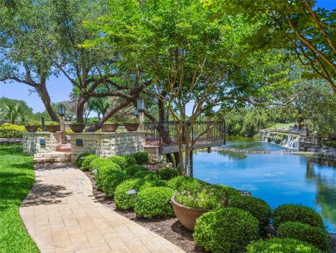 1000 The Cape Road Horseshoe Bay TX 78657