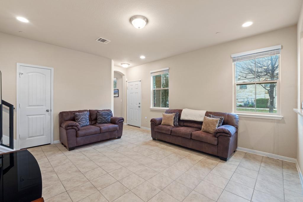 2880 Donnell Drive Round Rock TX 78664