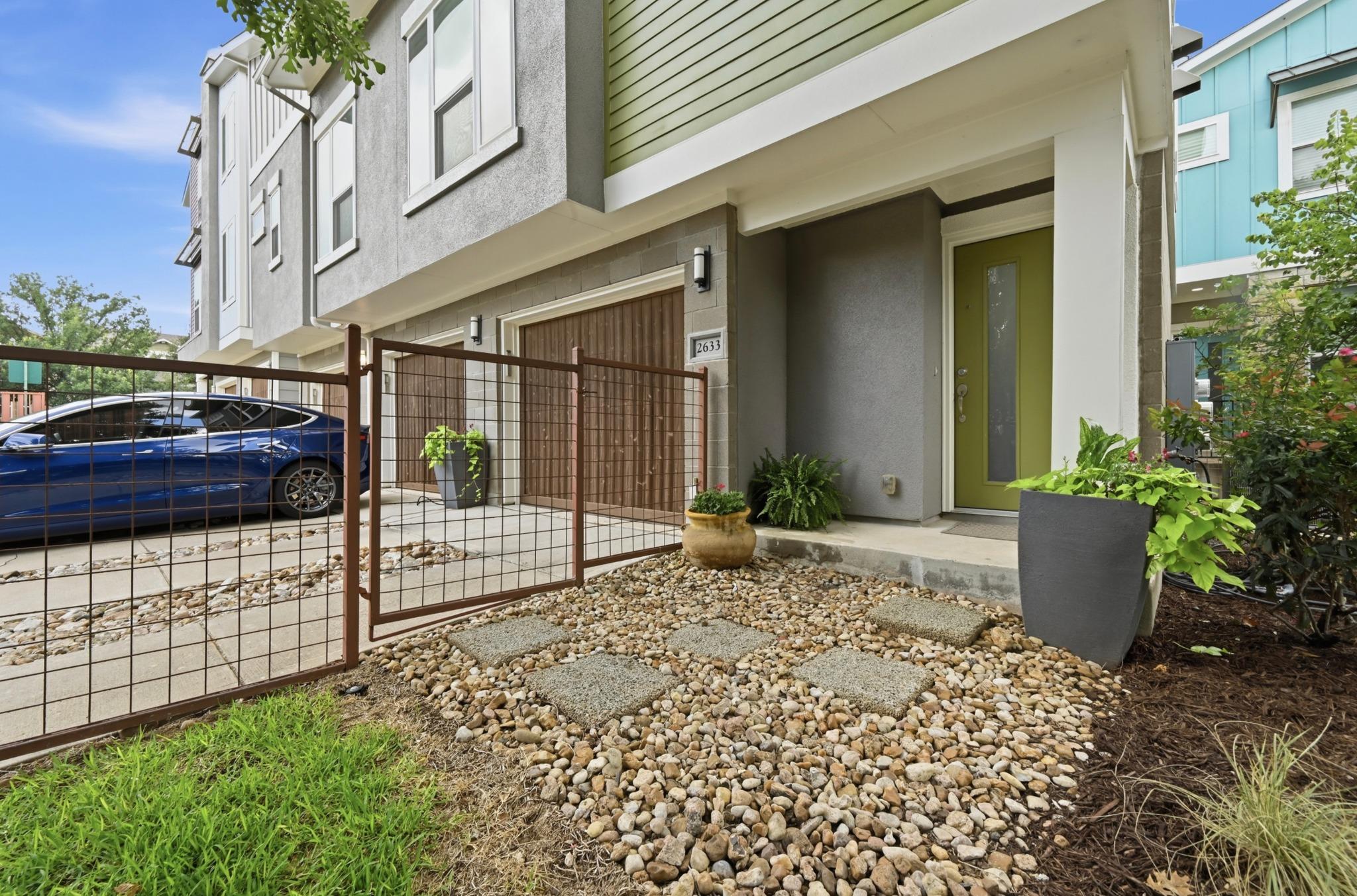 2633 Witsome Loop Austin TX 78741