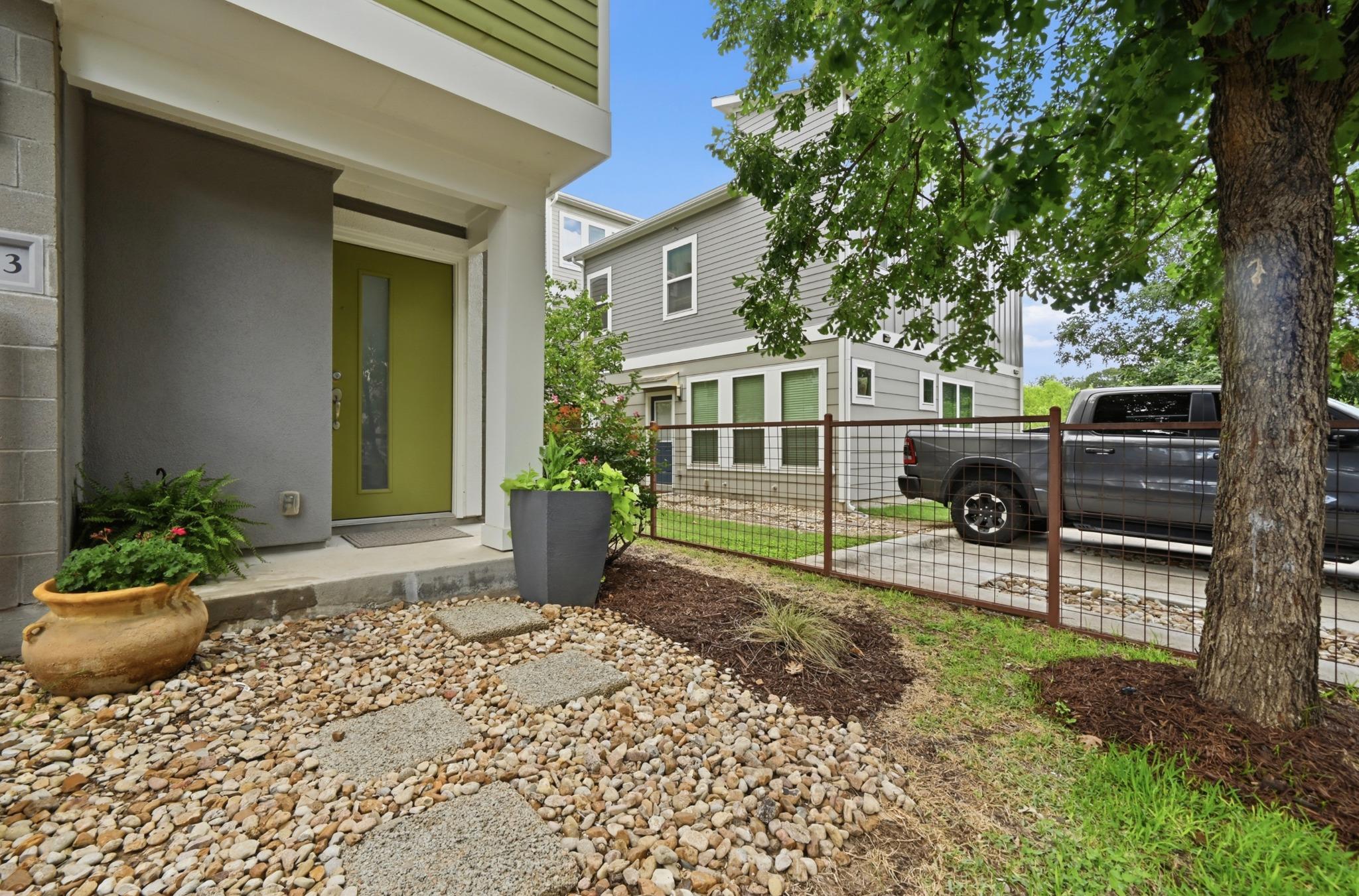 2633 Witsome Loop Austin TX 78741