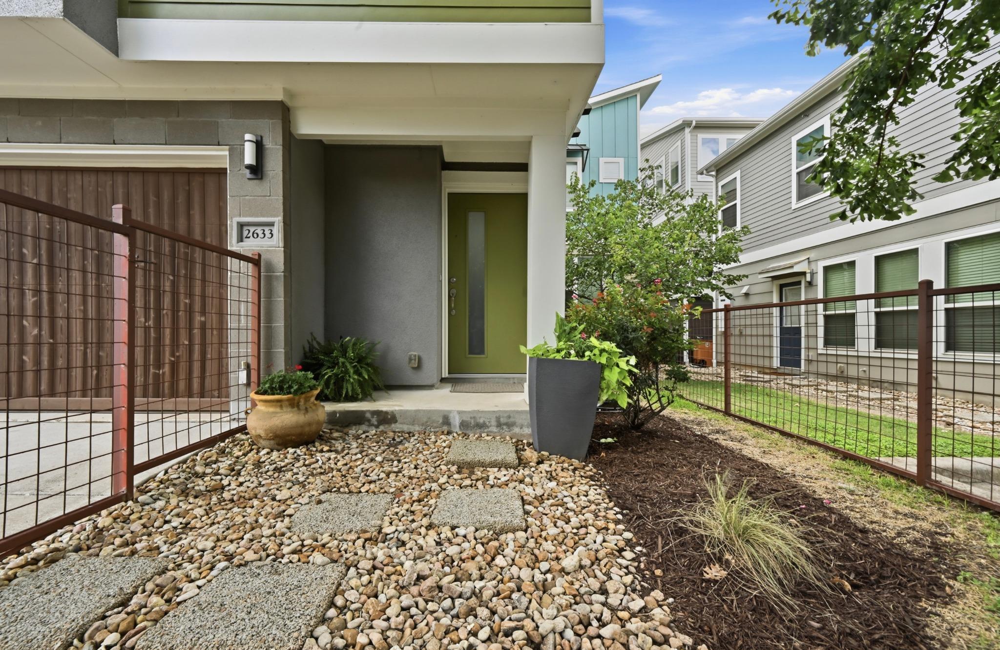 2633 Witsome Loop Austin TX 78741