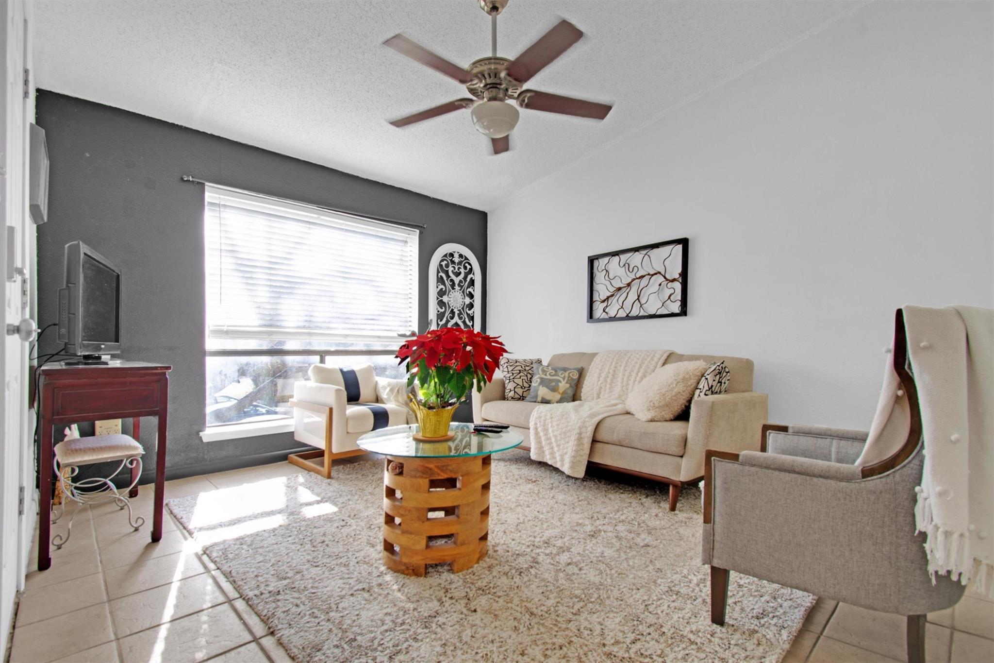 1705 Crossing Place Austin TX 78741