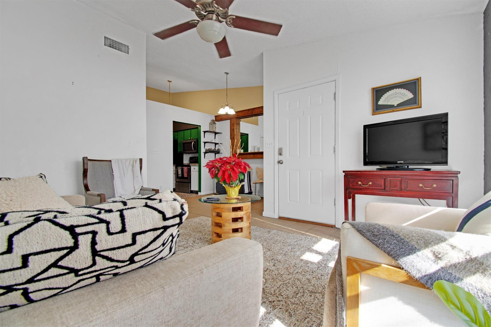 1705 Crossing Place Austin TX 78741